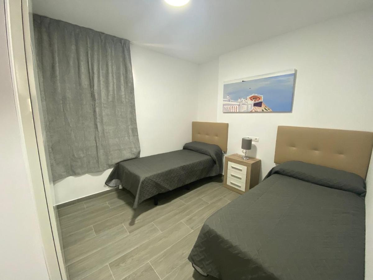 Apartamento Torre Levante 2 Habitaciones Benidorm Esterno foto